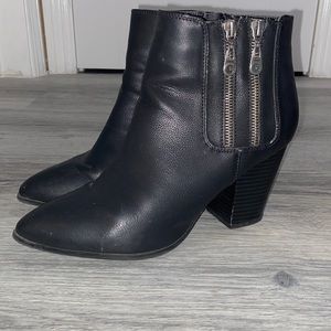 G BY GUESS
Women's Guess, Shayla Ankle Boot Black